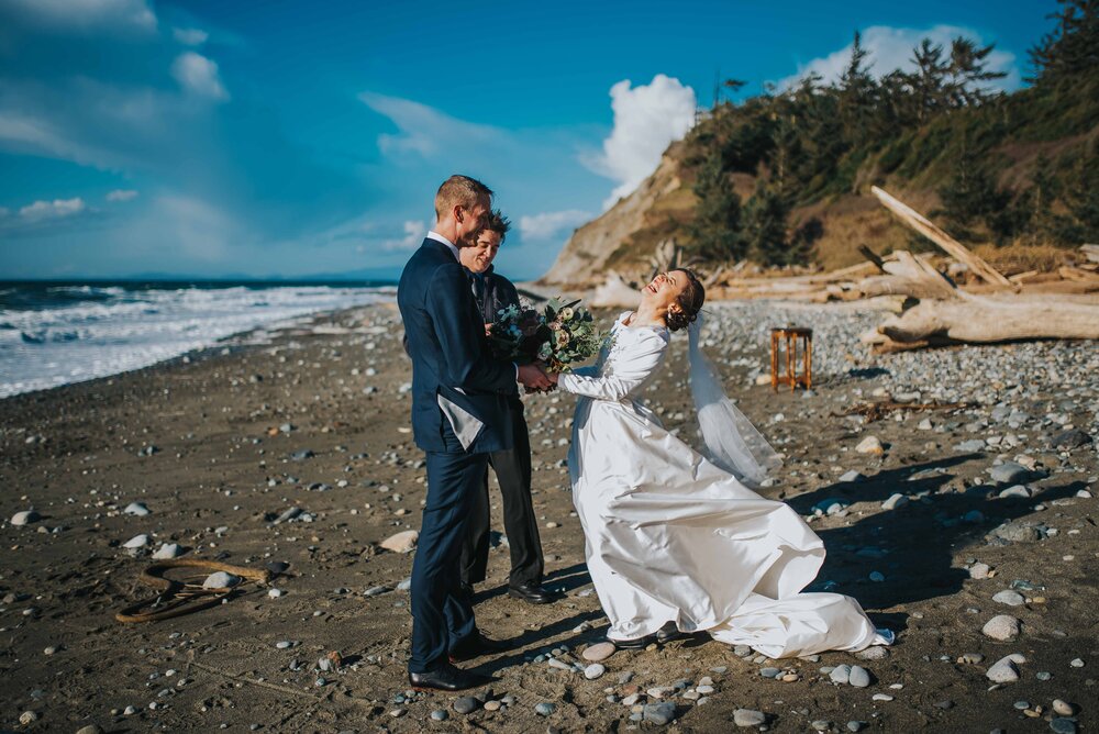 Whidbey-Island-Elopement-Fort-Ebey-J-Hodges-22.jpg