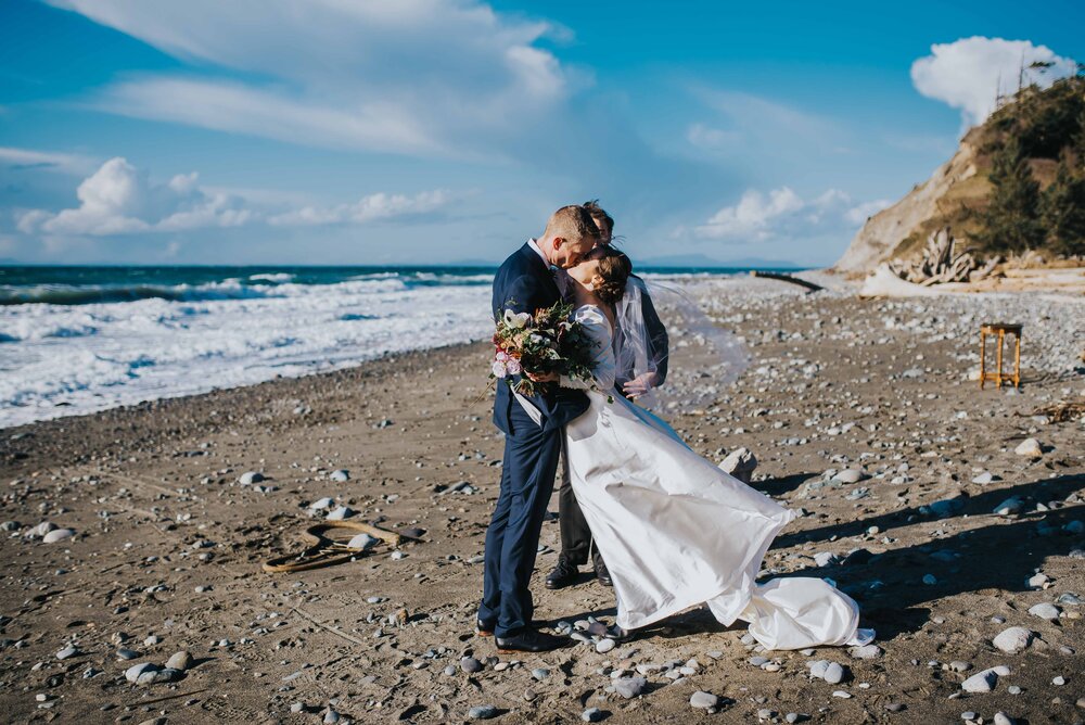 Whidbey-Island-Elopement-Fort-Ebey-J-Hodges-27.jpg