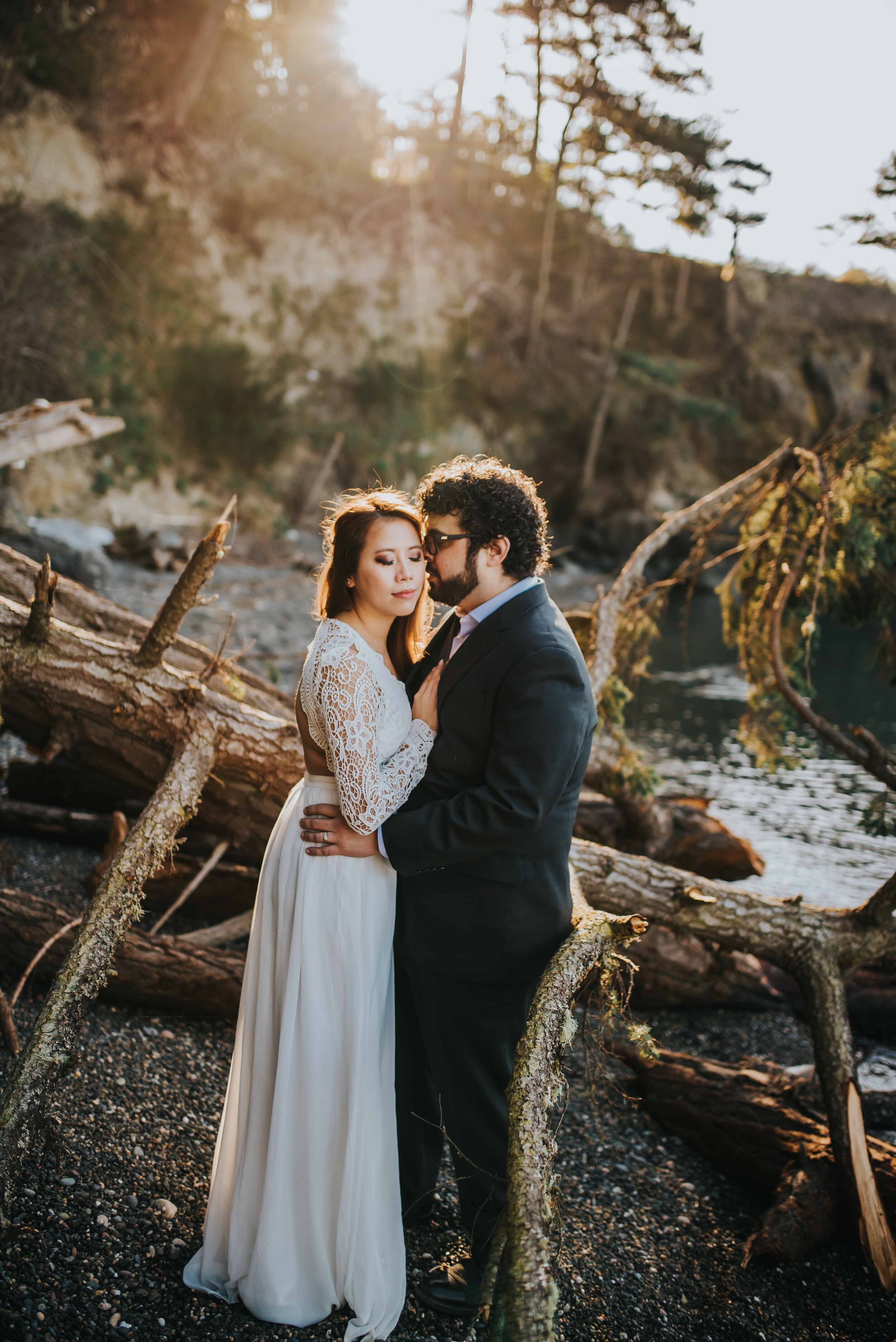 Rosario-Beach-Elopement-Whidbey-Island-Wedding-J-Hodges-17.jpg