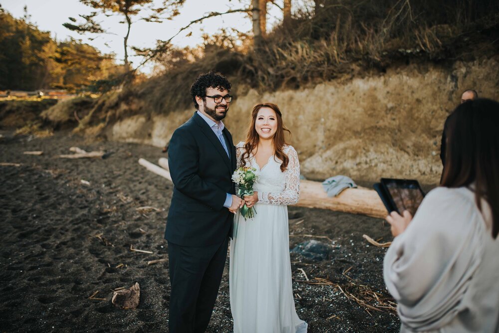 Rosario-Beach-Elopement-Whidbey-Island-Wedding-J-Hodges-8.jpg