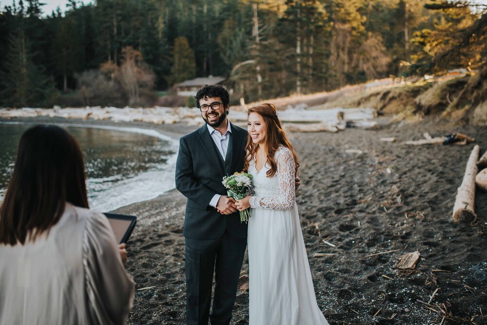 Rosario-Beach-Elopement-Whidbey-Island-Wedding-J-Hodges-11.jpg