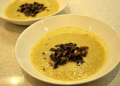 Cauliflower soup with porcini