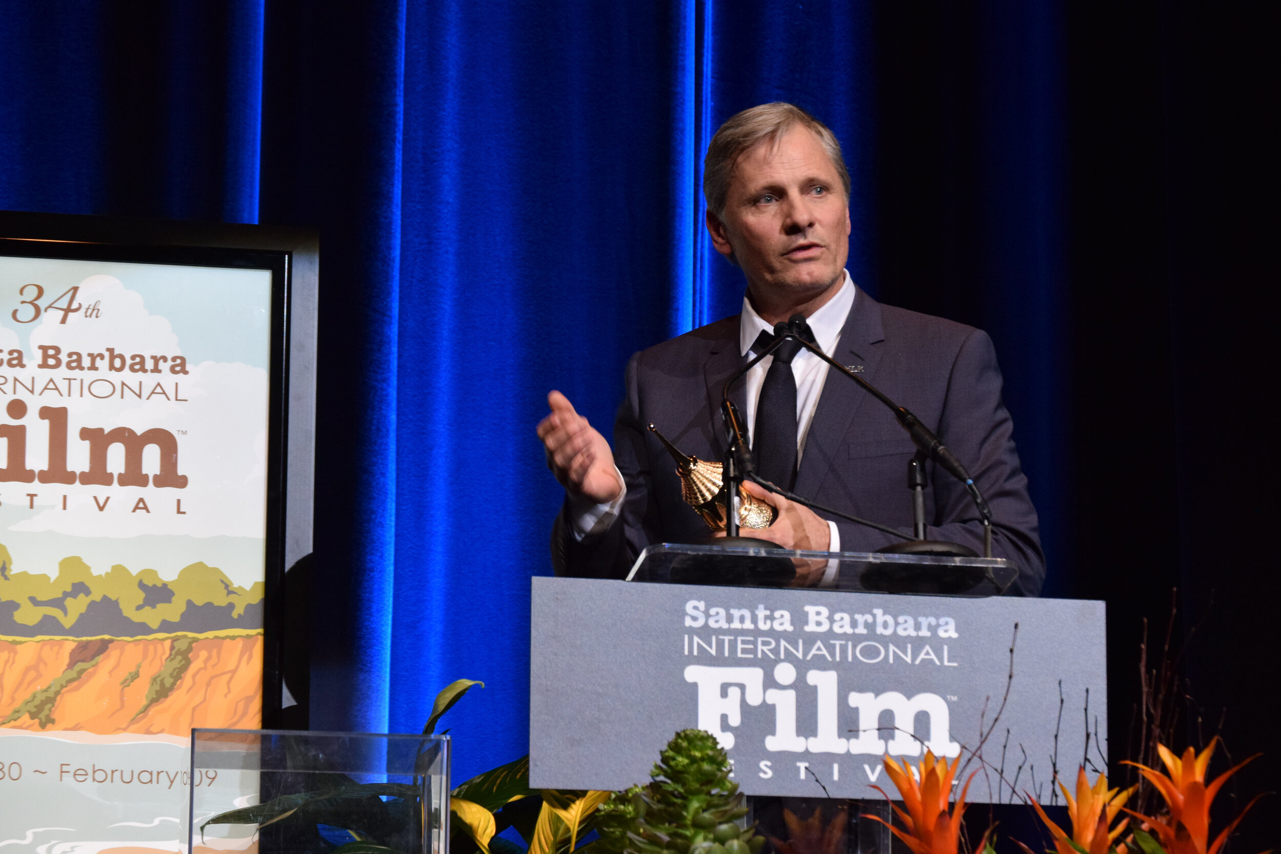  Viggo Mortenson, recipient of the American Riviera Award at the 34th Santa Barbara International Film Festival. 