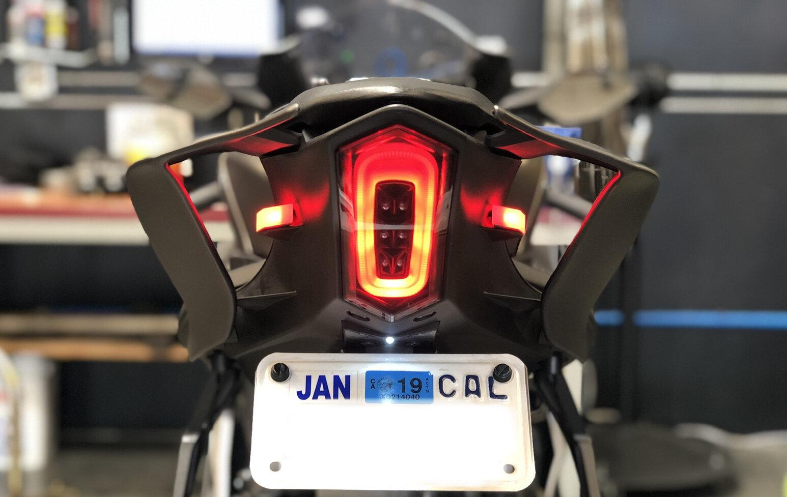 ST-LIGHT (Smoked Integrated Tail light for 2017-2021 R6) — JL