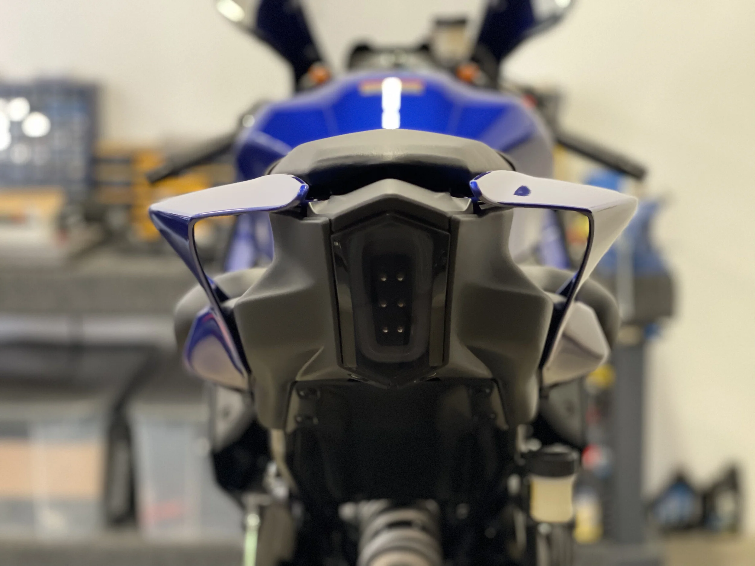 LED Tail light - Yamaha R7 (2022-2026) Smoke/Integrated — JL