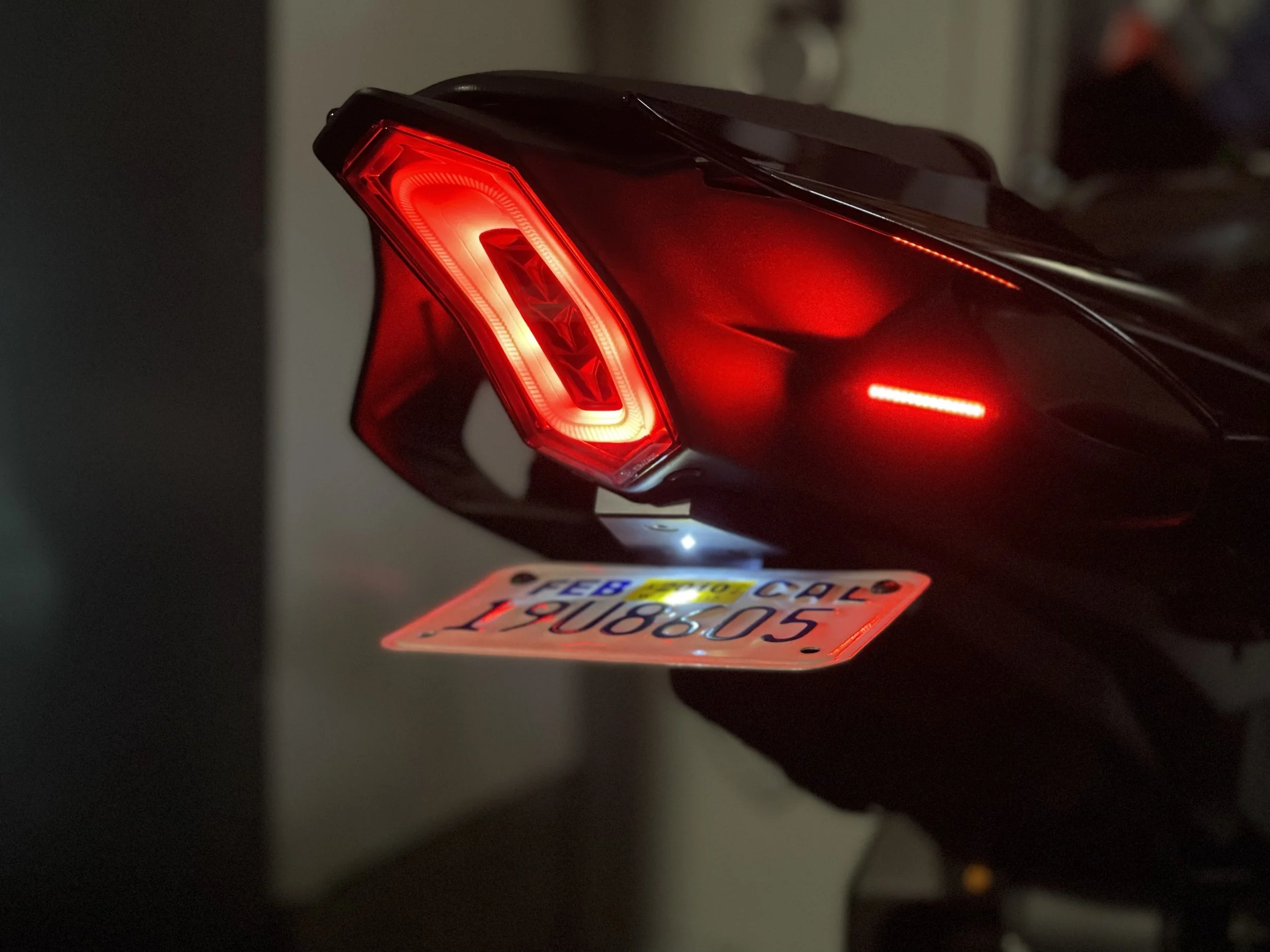 LED Side Lights - Tri-Function Yamaha R1/R1M/R1S (2015-2026) — JL
