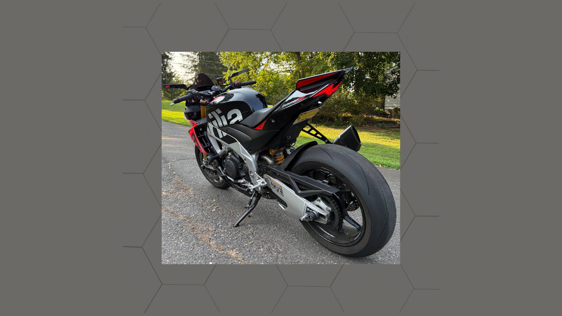 RSV4 Tuono eliminator