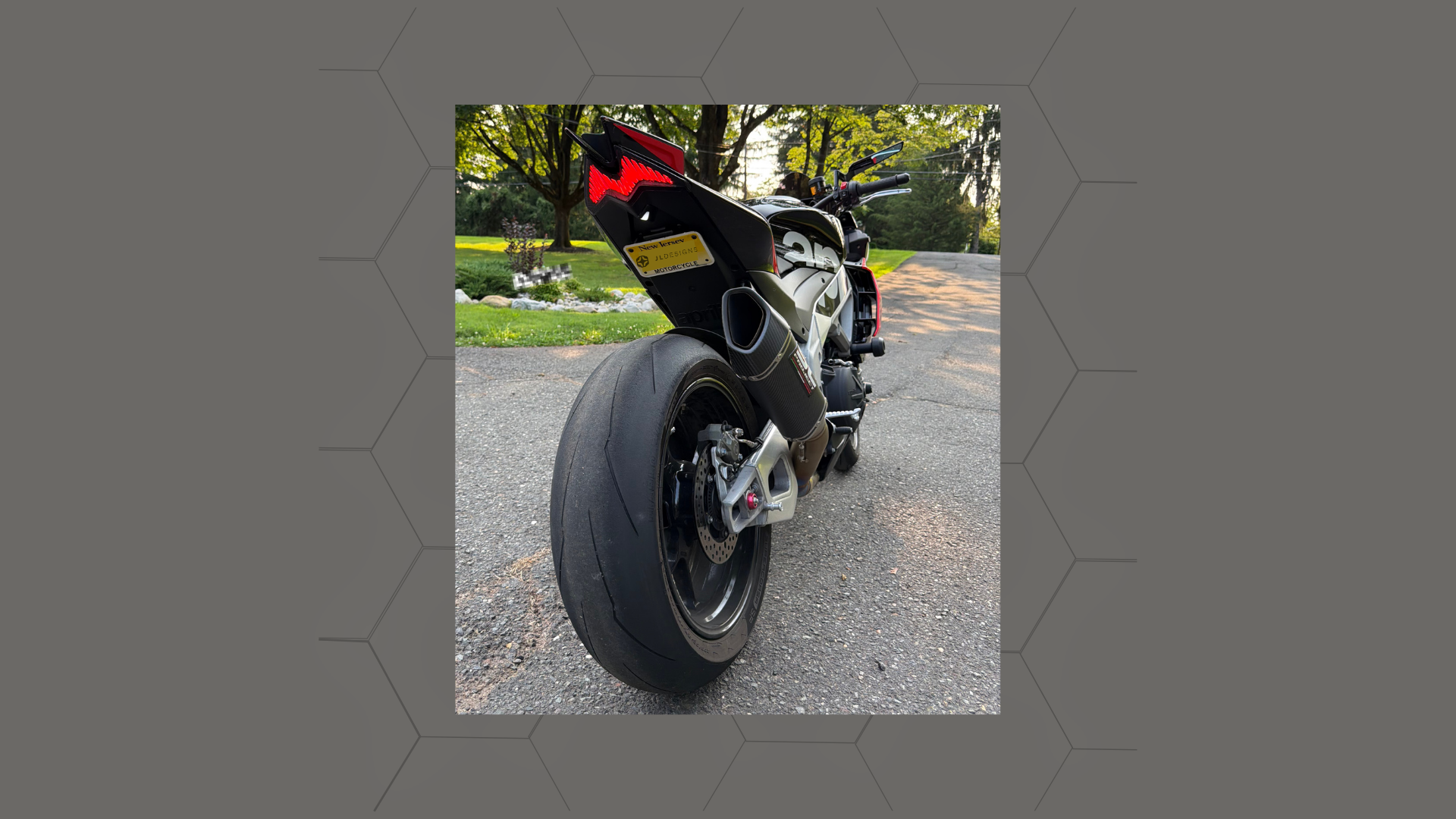 RSV4 Tuono eliminator
