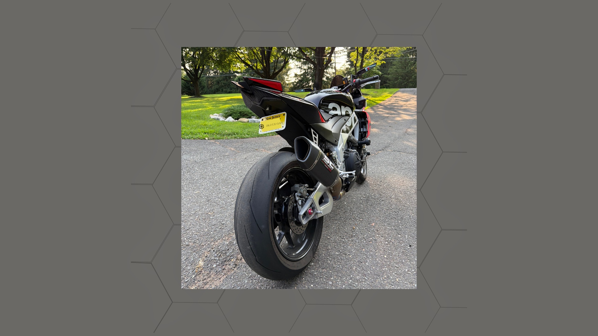 RSV4 Tuono eliminator