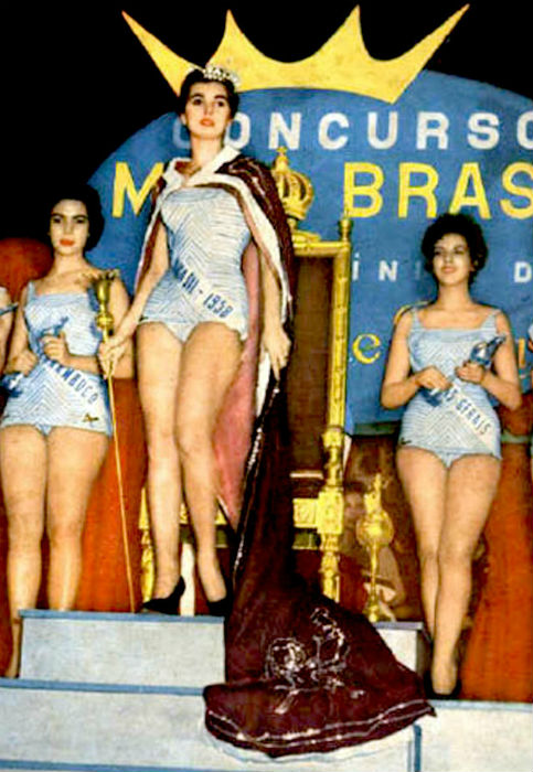 Sônia Maria Campos (esq) foi a Miss Brasil Mundo; Adalgisa Colombo, vencedora do concurso, foi ao Miss Universe; Minas Gerais conquistou o terceiro lugar.