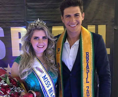 Aline Frade, Miss Brasil Plus Size, e Carlos Franco, Mister Brasil (foto André Cruz/Divulgação)
