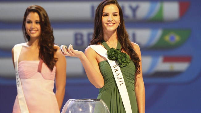 Como Miss Brasil, Tamara participou do sorteio da Copa das Confederações FIFA 2009, na África do Sul, e foi pé quente: a seleção brasileira viria a vencer o torneio.