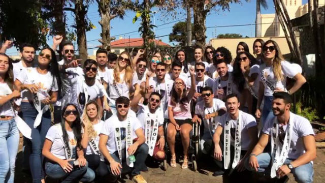 Beleza pelo Bem: Ju e os candidatos a Miss e Mister Goiás CNB 2017: sucesso total com todos os ingressos vendidos!