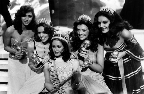 Mais um Top 5 de primeira grandeza nos mágicos anos 1970 no Miss Mundo.