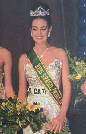 Francine Eickemberg de Santa Catarina, Miss Brasil World 2000.