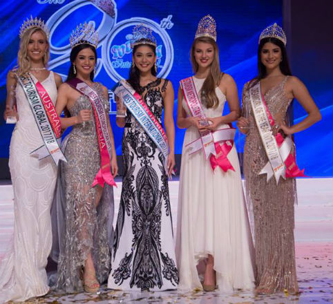 Júlia Horta representou o Brasil no exterior pela segunda vez e não decepcionou: quinto lugar no Miss Tourism Inernational, na Malásia.