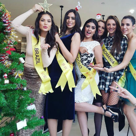 A paulista Kelly na China: Top 30 no Miss Tourism Queen of the Year.