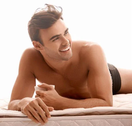 2017 acabará oficialmente em 30 de abril de... 2018! Leo Nobre será o Brasil no Mister International 2017.