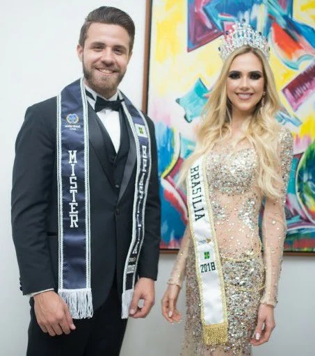 Jesus e Isabela fizeram história em 2018: participaram do tour “Beauty With a Purpose” no Brasil, com a presença da Miss Mundo 2017 Manushi Chhillar.