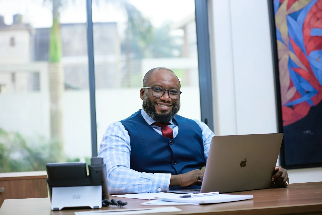 COMMERCIAL - PHOTOGRAPHER_ AYO ISHOLA.jpg