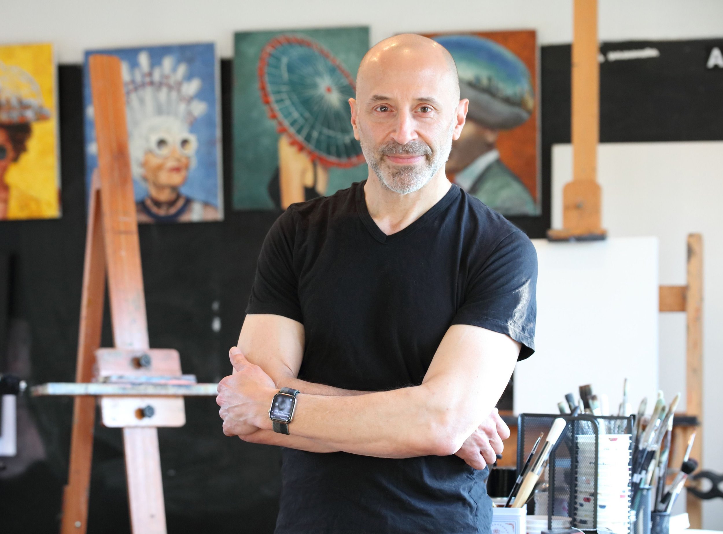 Paul Photo in STUDIO _ R.jpg