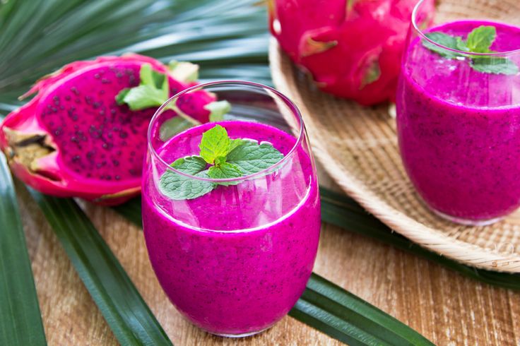 Dragonfruit Smoothie by Chef Charles Chen 