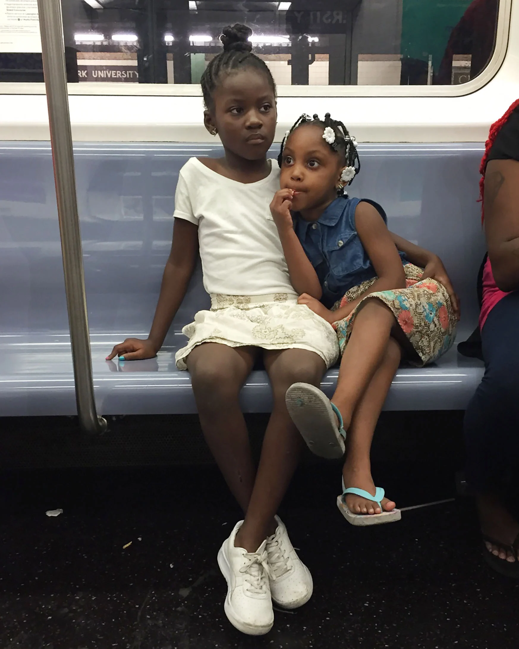 SubwayPortraits4_PE_Sisters.jpg