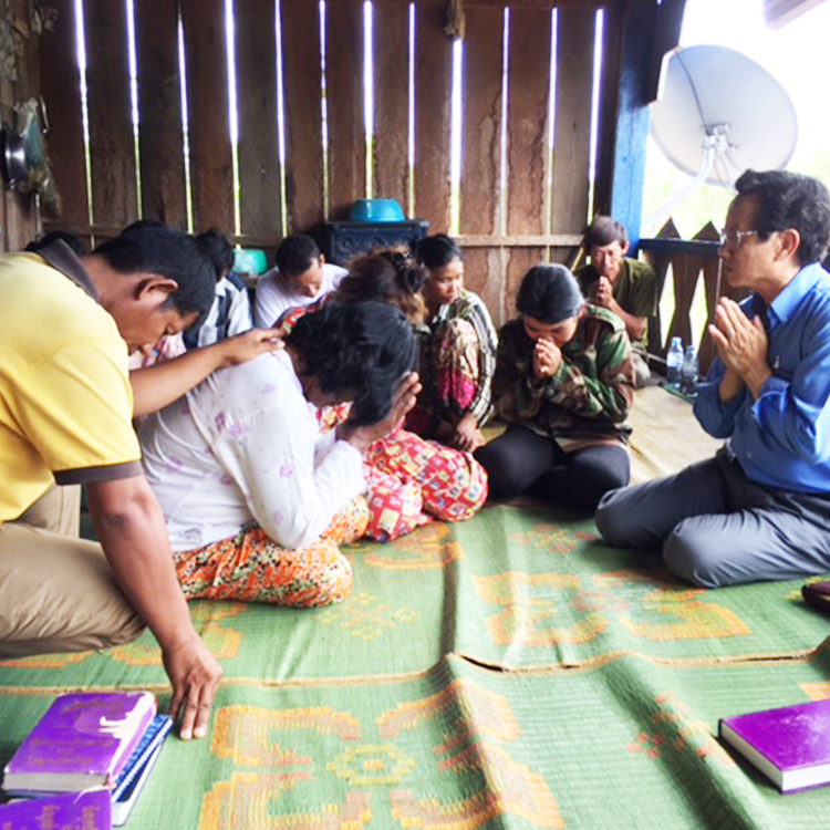  Cambodians meeting Jesus 