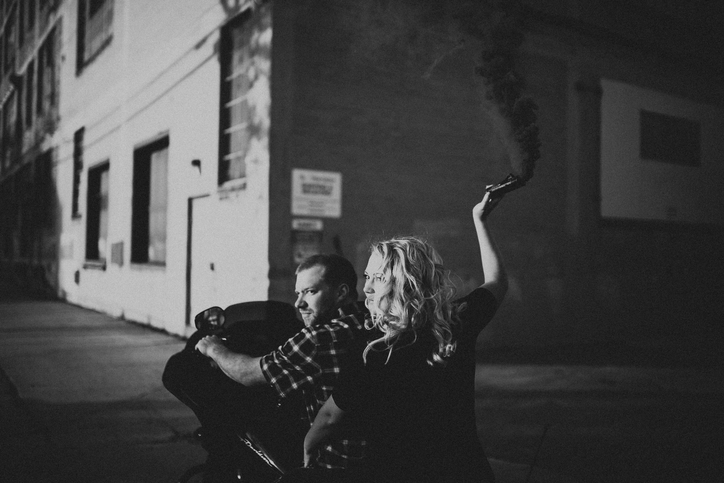 DOWNTOWN MILWAUKEE ENGAGEMENT PHOTOS -36.jpg