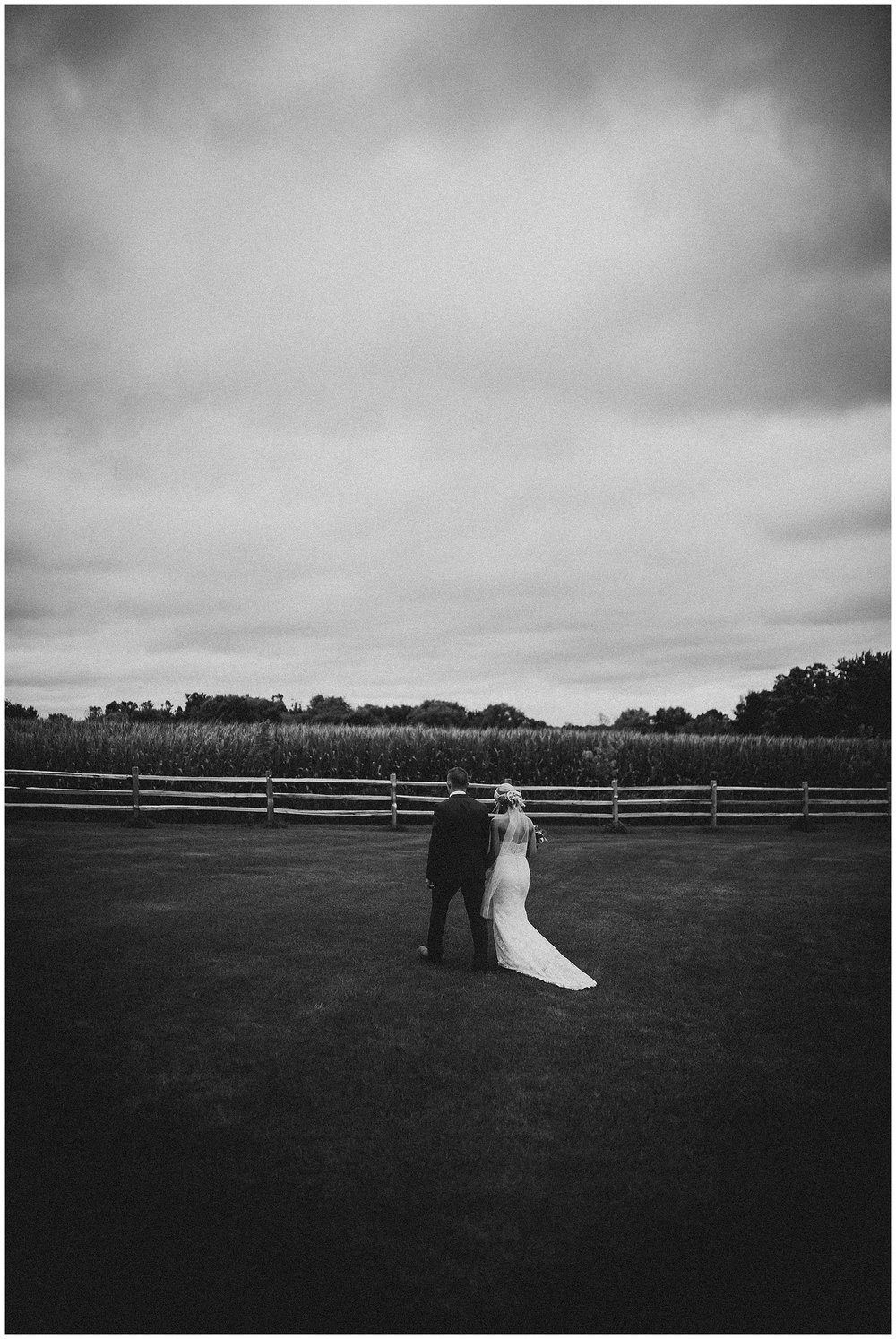 WISCONSIN WEDDING PHOTOGRAPHER 111.jpg