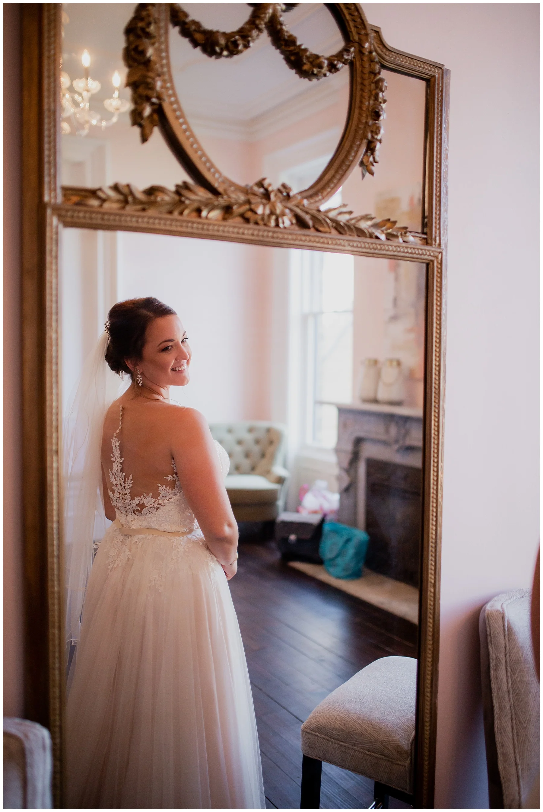 WISCONSIN WEDDING PHOTOGRAPHER -THE COVENANT AT MURRAY MANSION WEDDING-51.jpg