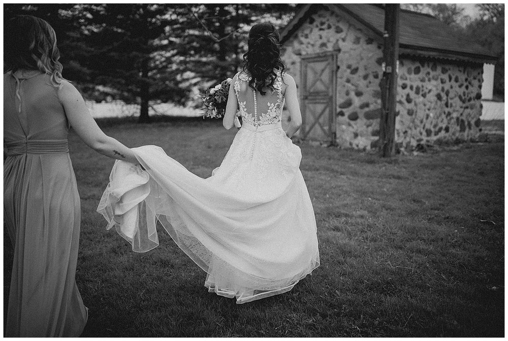 WISCONSIN WEDDING PHOTOGRAPHER 107.jpg