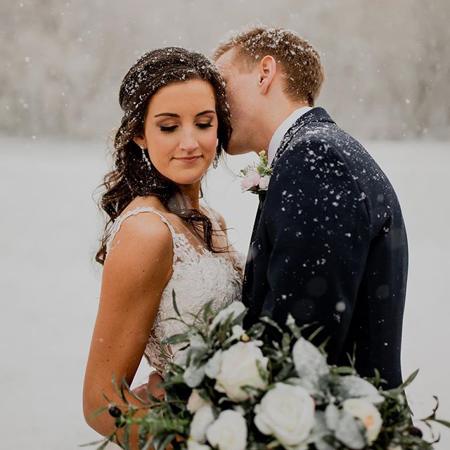 Sadie + Michael&rsquo;s Spring Blizzard wedding just hit the blog 🥰❄️ Click the blog post link in our bio to see the details from this snowy wedding day! ✨✨ Planning: @megallyseweddings 
Venue: @thebowerybarn 
Dress: @buccisbridal 
Bridesmaids: @bir