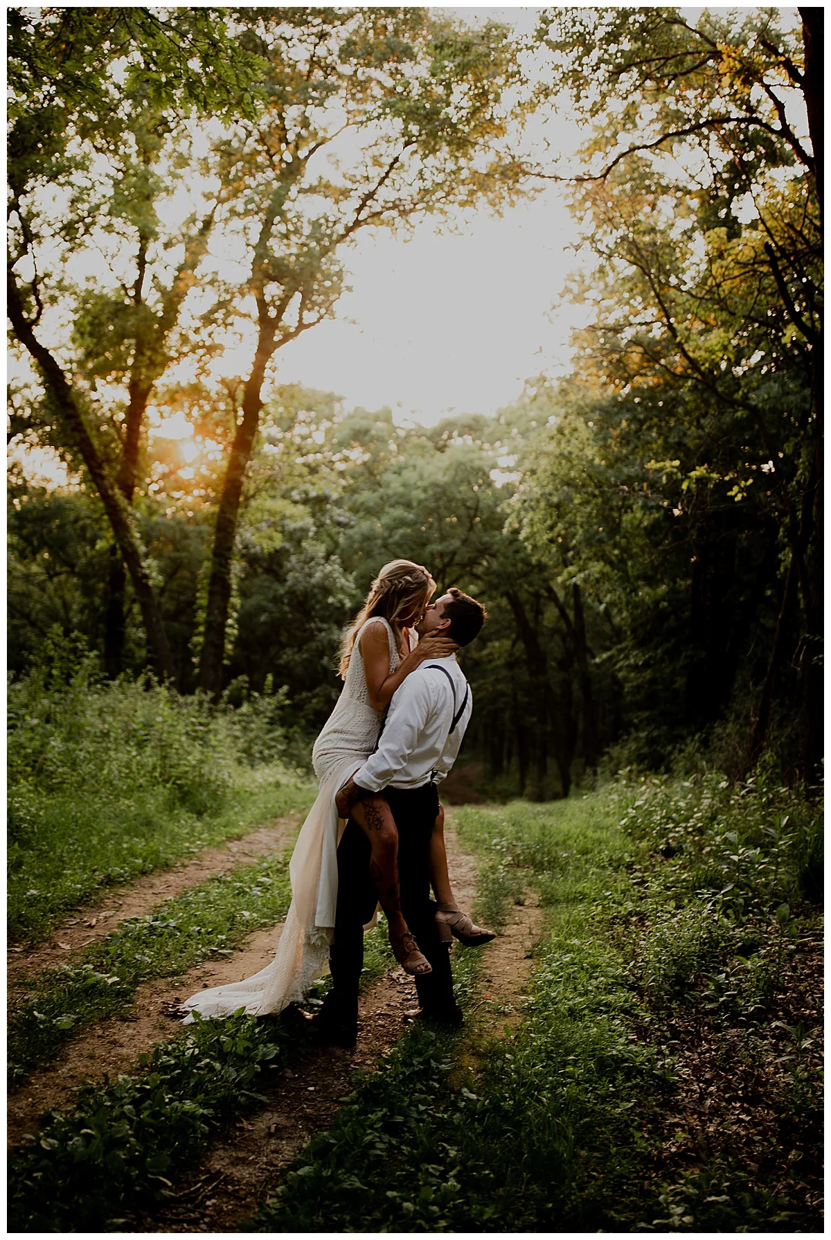 MILWAUKEE WEDDING PHOTOGRAPHER 97.jpg
