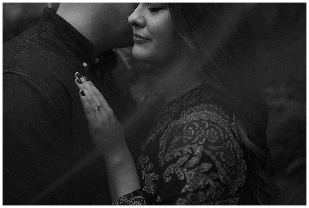 CHICAGO WEDDING PHOTOGRAPHER - GARFIELD PARK CONSERVATORY ENGAGEMENT PHOTOS_0075.jpg