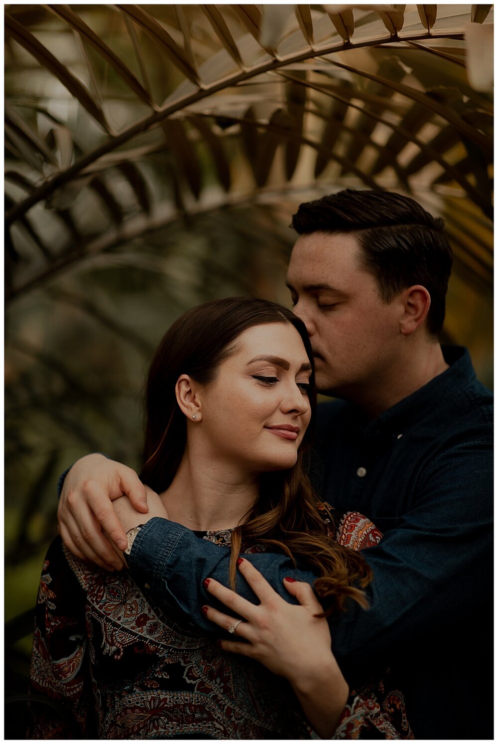 CHICAGO WEDDING PHOTOGRAPHER - GARFIELD PARK CONSERVATORY ENGAGEMENT PHOTOS_0133.jpg