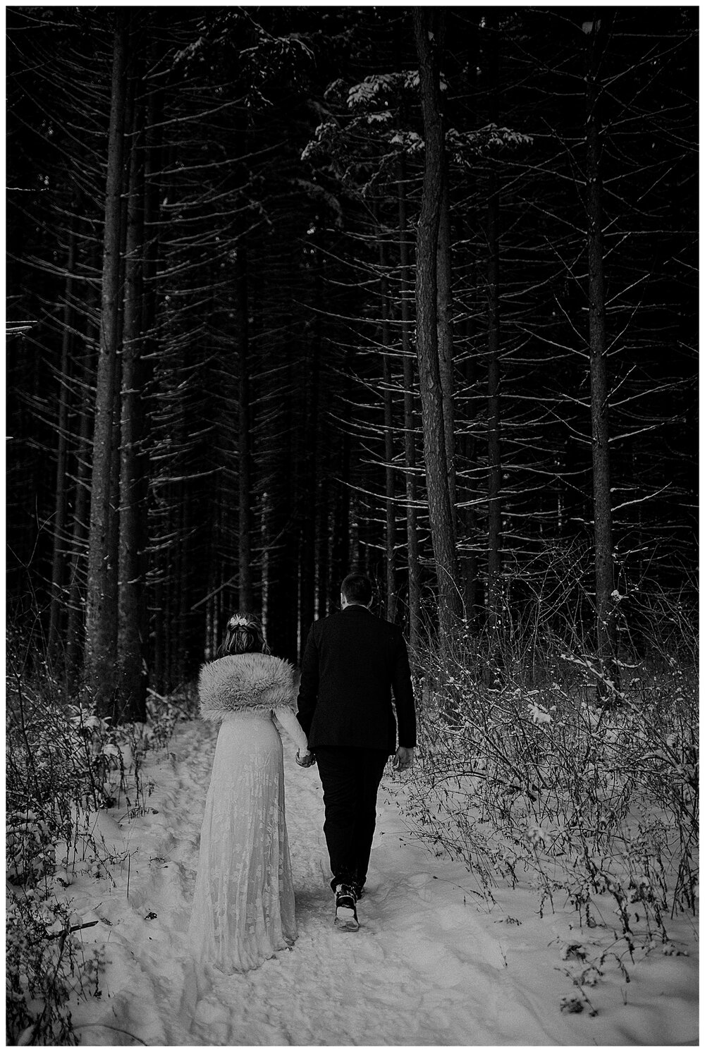 MILWAUKEE WEDDING PHOTOGRAPHER - GLACIER HILLS PARK WEDDING PHOTOS 8.jpg