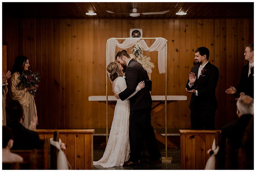 MILWAUKEE WEDDING PHOTOGRAPHER - GLACIER HILLS PARK WEDDING PHOTOS 34.jpg