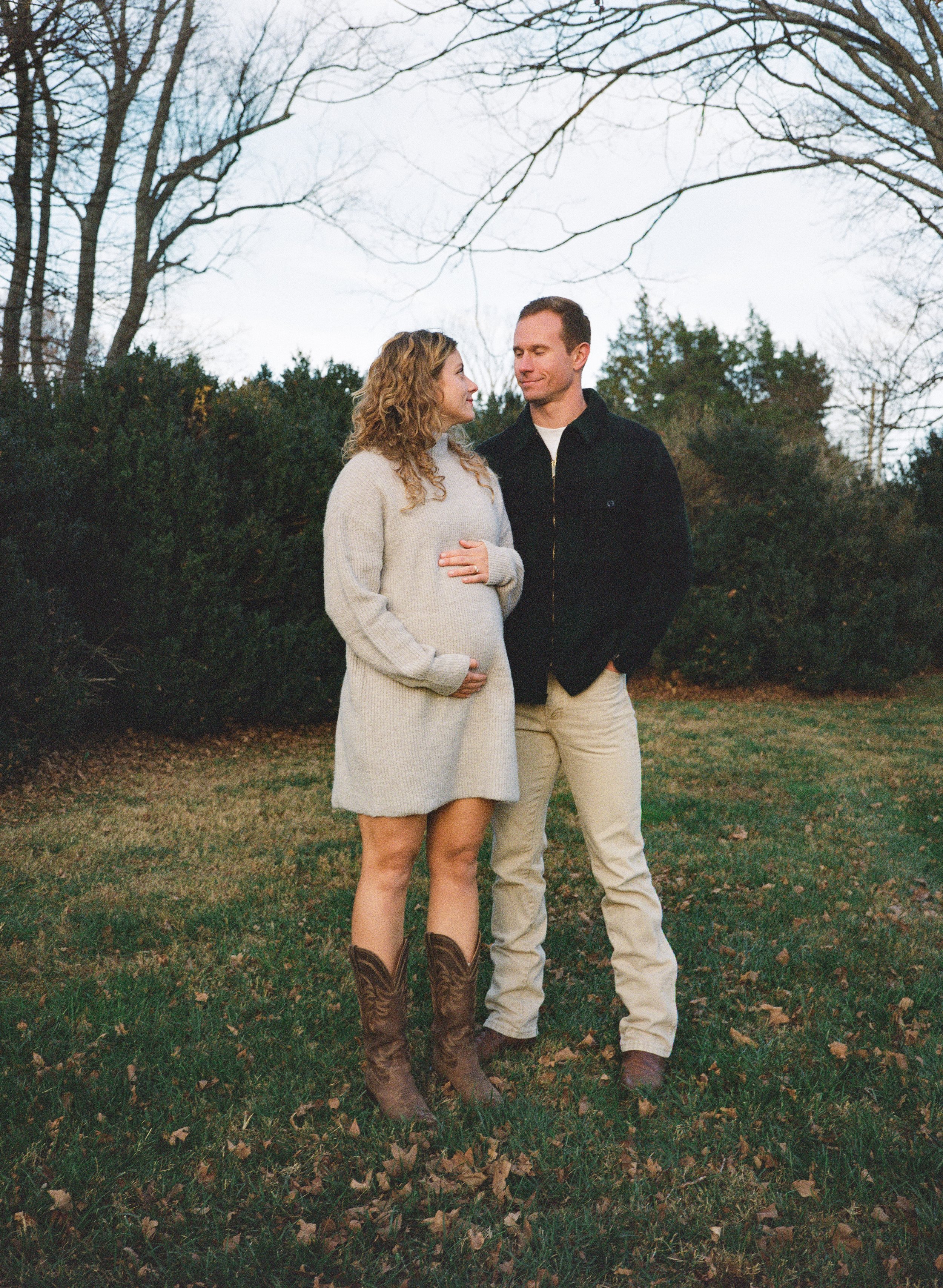 camryn&erik-holiday-film-franklin-tn-peytoncurry-2025-52.jpg