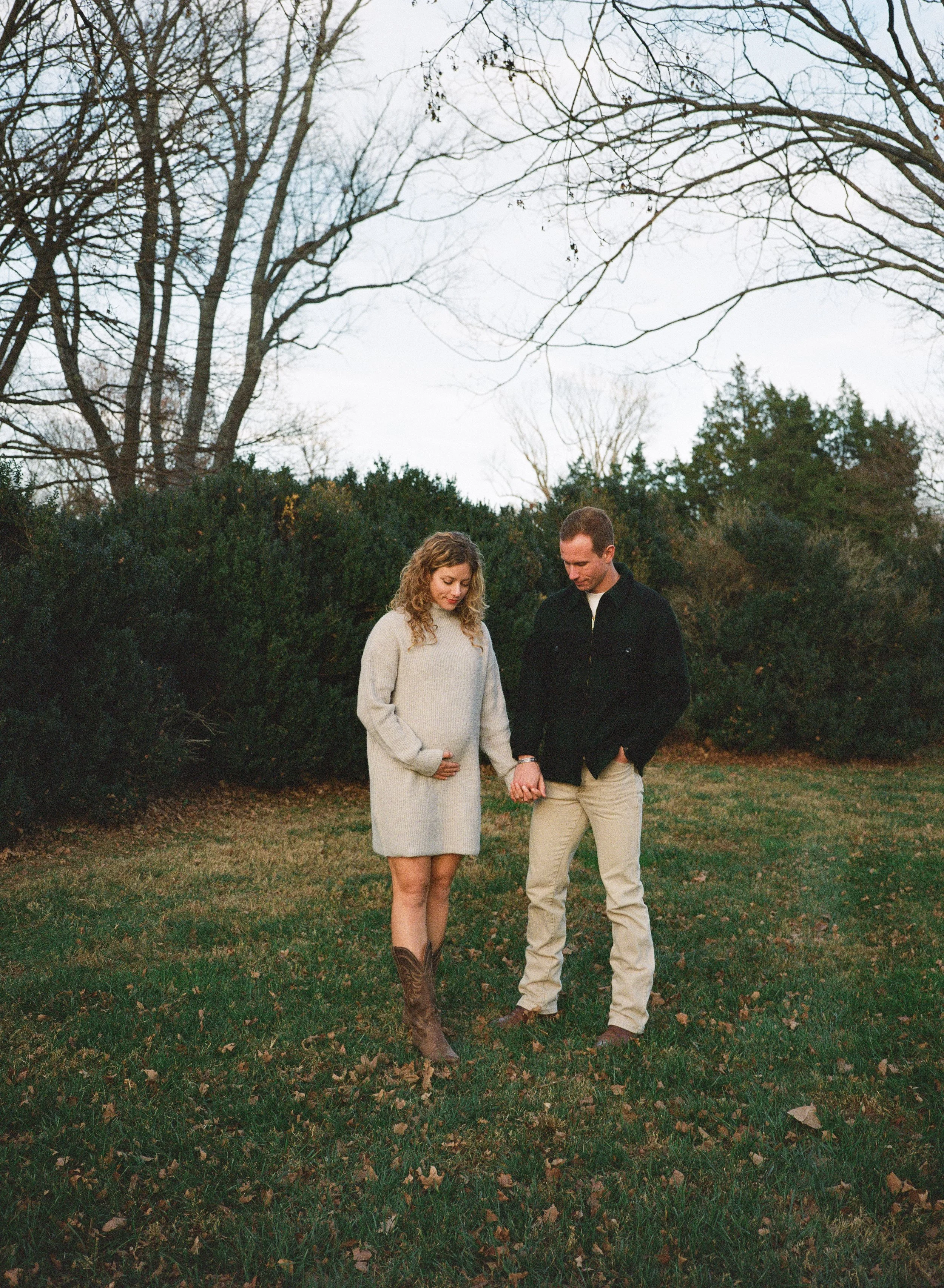 camryn&erik-holiday-film-franklin-tn-peytoncurry-2025-50.jpg
