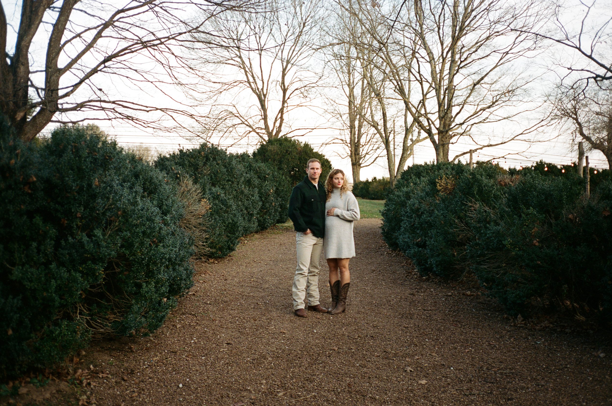 camryn&erik-holiday-film-franklin-tn-peytoncurry-2025-40.jpg