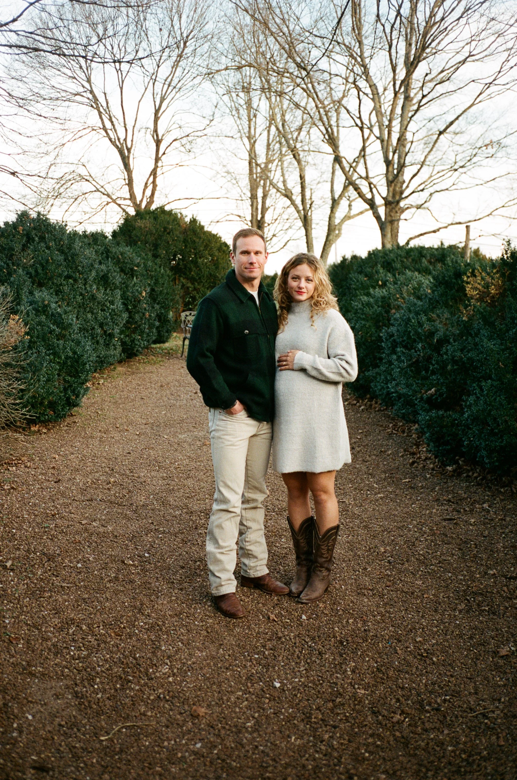 camryn&erik-holiday-film-franklin-tn-peytoncurry-2025-36.jpg