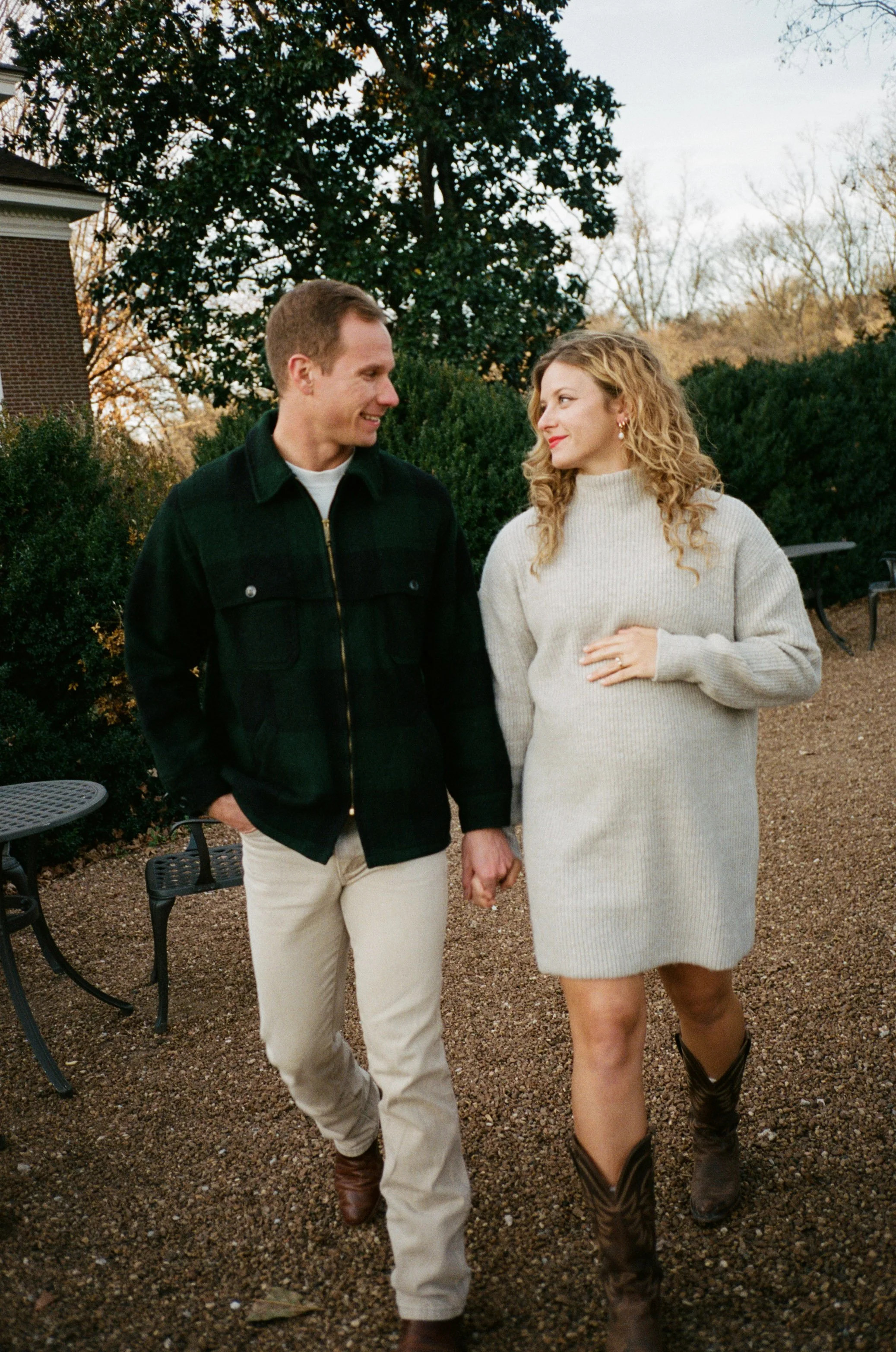 camryn&erik-holiday-film-franklin-tn-peytoncurry-2025-30.jpg