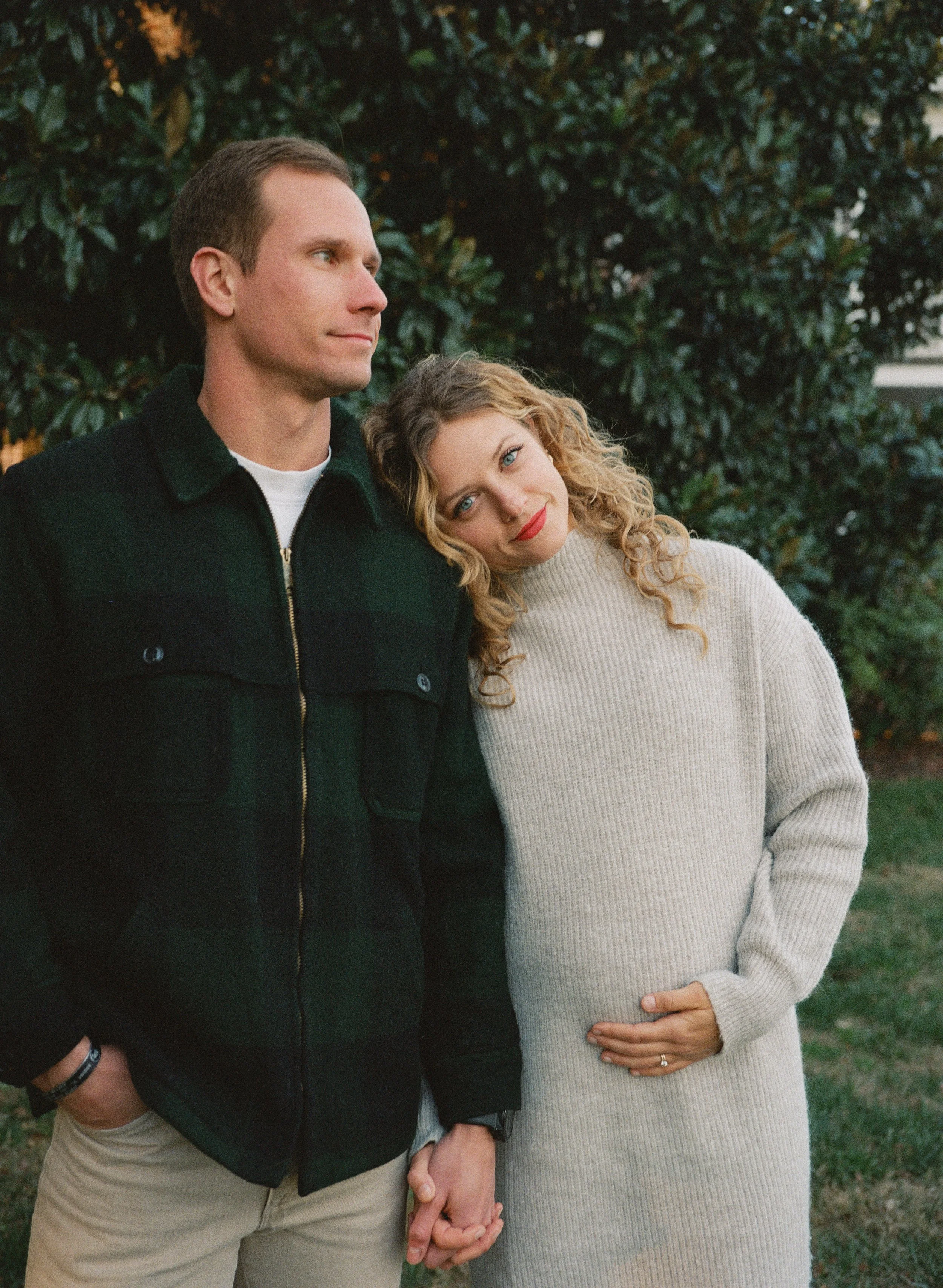 camryn&erik-holiday-film-franklin-tn-peytoncurry-2025-10.jpg