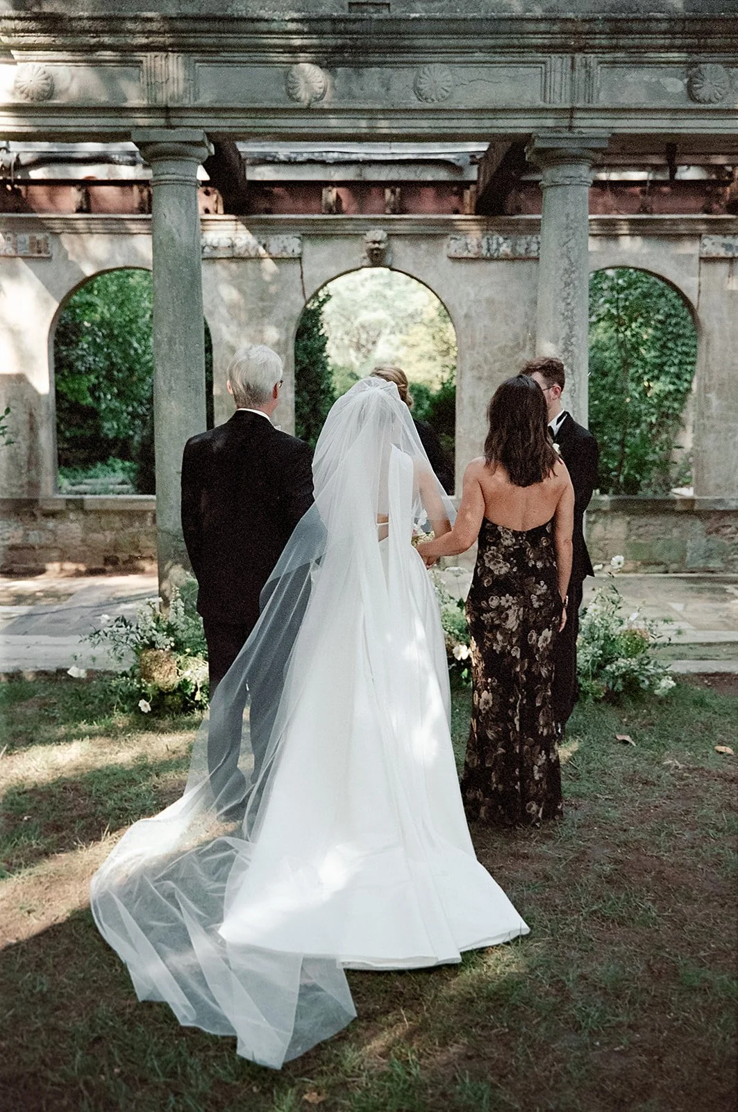 liv&landon-wedding-virginiahouse-2024-film-peytoncurry-299.jpg