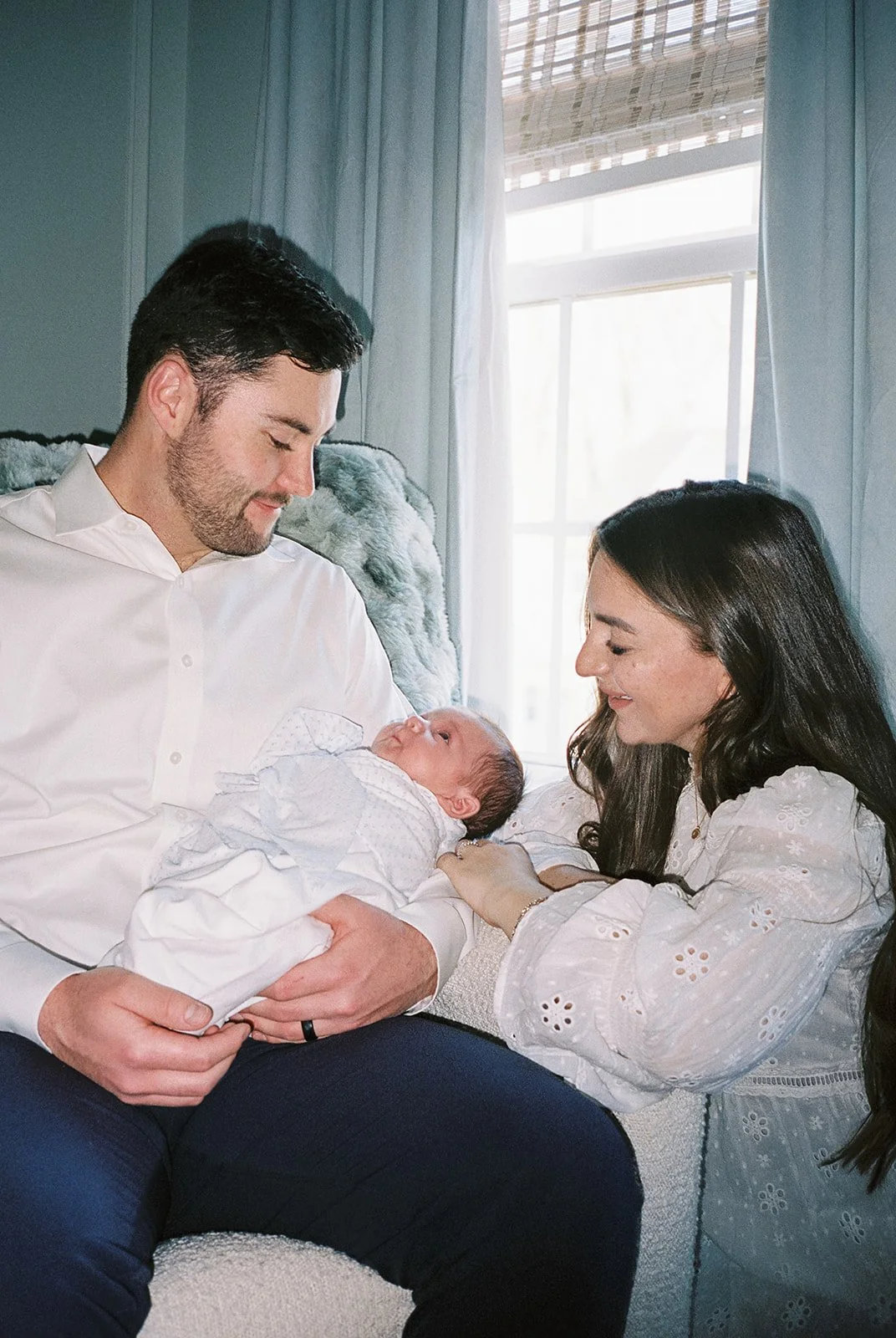 Everett-newborn-session-2024-peytoncurry-film-22.jpg