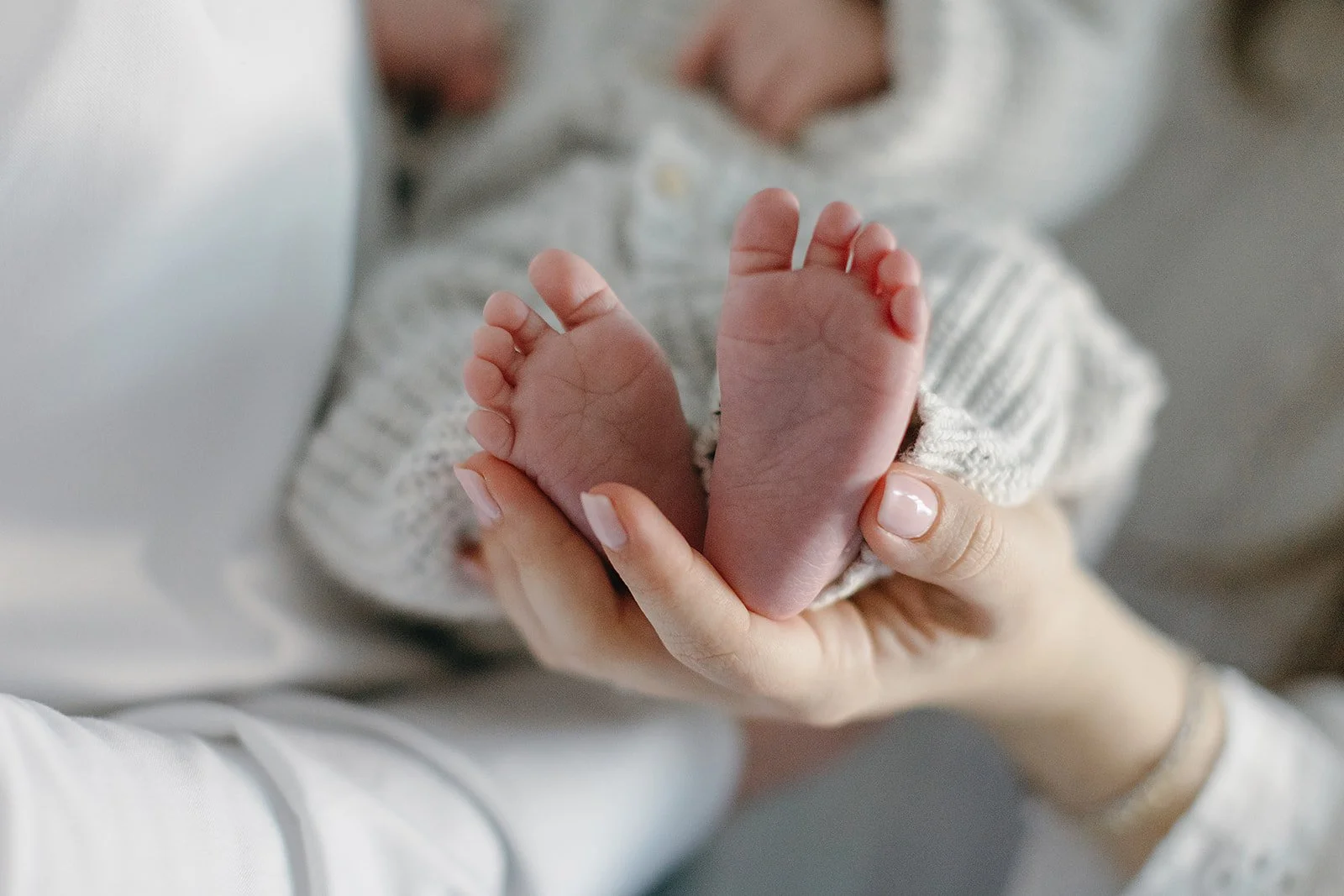 everett-newborn-session-2024-peytoncurry-109.jpg