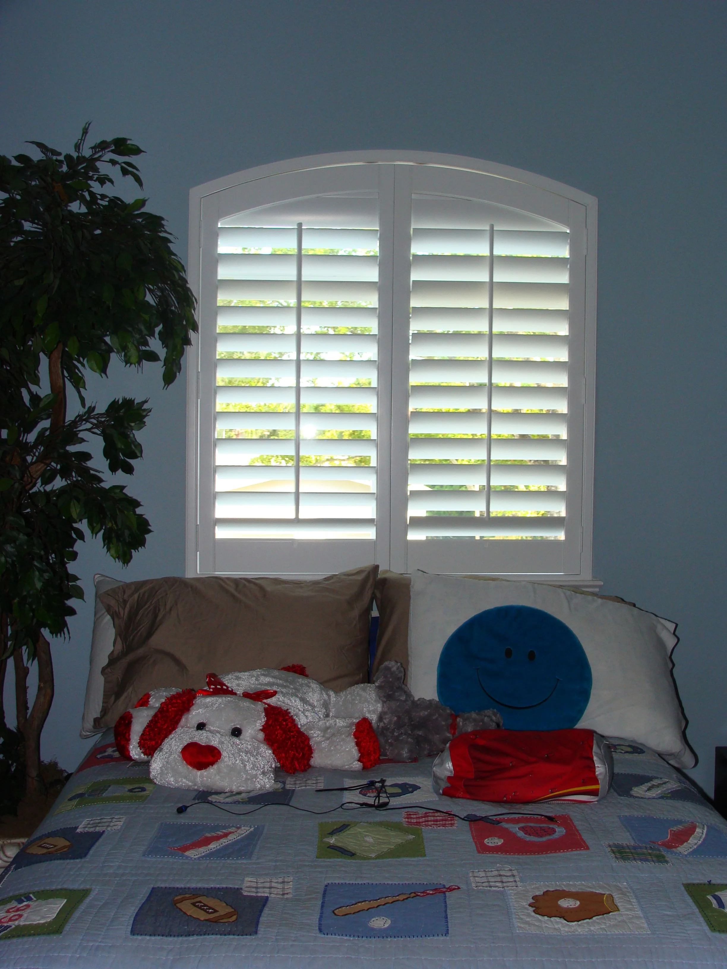 wooden-shutters-window-treatment-blinds (6).jpg