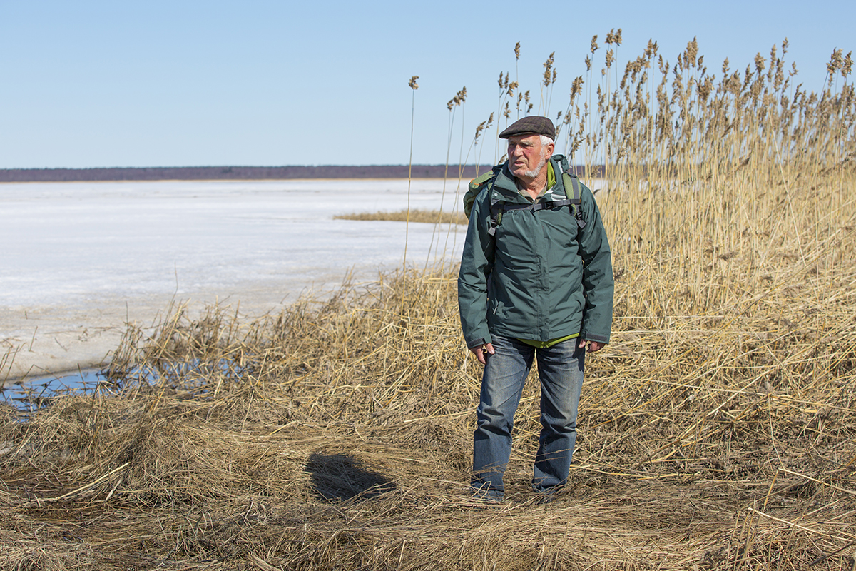 Dr. Erhard Weit an seinem 82sten Geburtstag an der zugefrorenen Ostsee in Finnland am 15.05.2017.