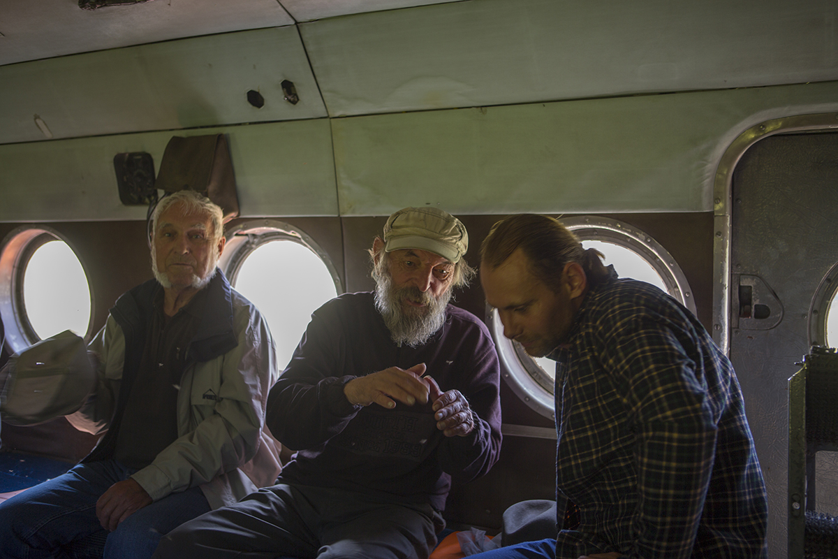 Erhard, Hagen und Roman im Mi 8 T auf dem Rückflug.